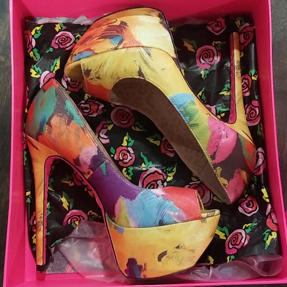 COPY - Betsey Johnson Bridgette multicolor